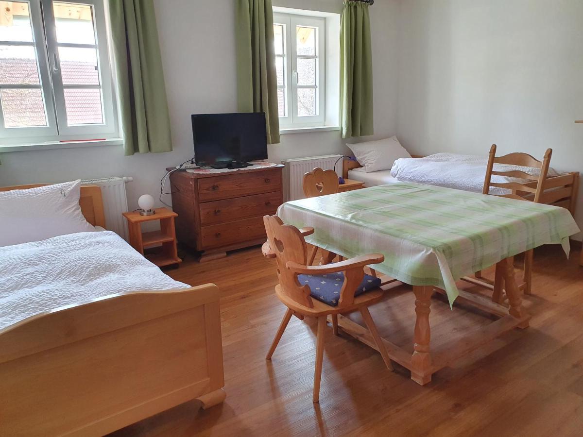 Monteurwohnungen Schmack Hausen  Экстерьер фото