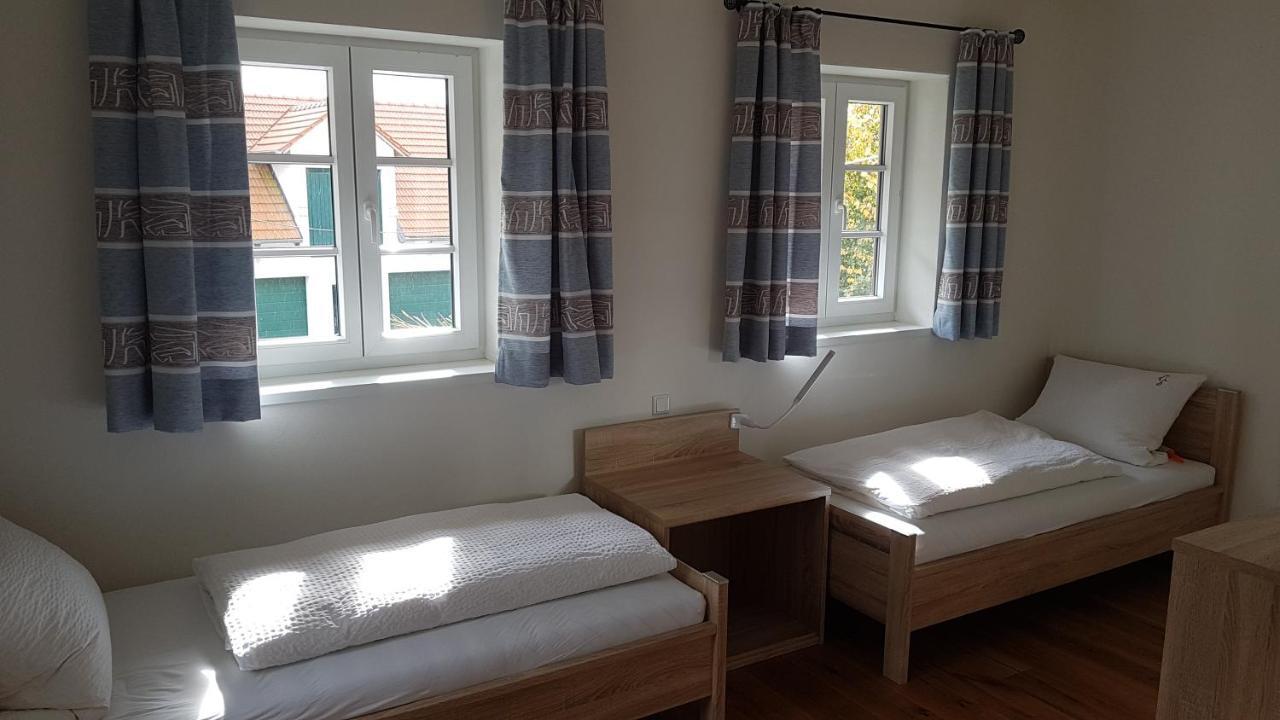 Monteurwohnungen Schmack Hausen  Экстерьер фото